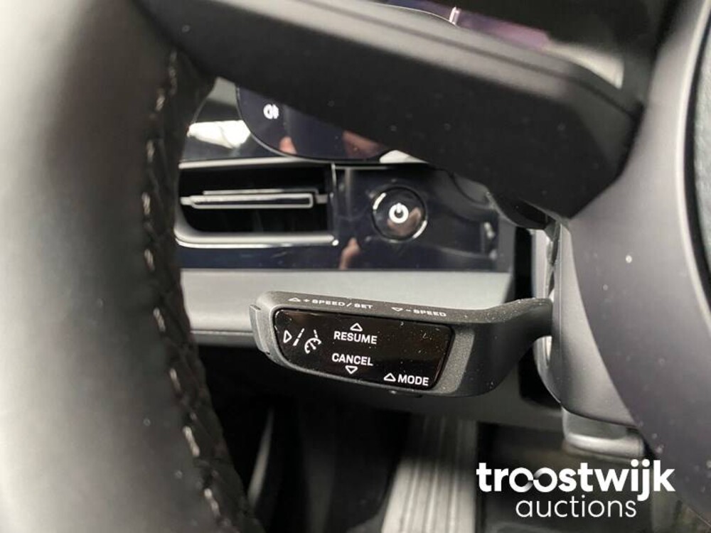 Porsche Taycan Sport Turismo 71 kWh 326PS 2023 -Herstellergarantie-, S-703-FZ