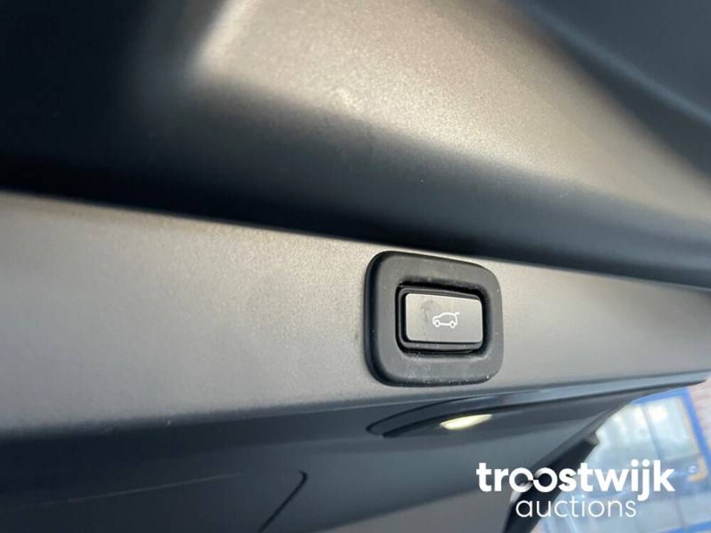 Land Rover Range Rover D350 First Edition 350PS 2022 NEU-MODELL -Herstellergarantie-