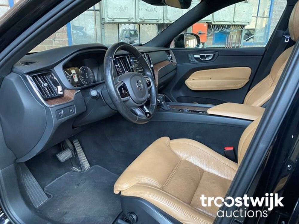 Volvo XC60 D5 2.0 AWD Inscription 235hp 2018 -Orig. NL-, RX-889-Z