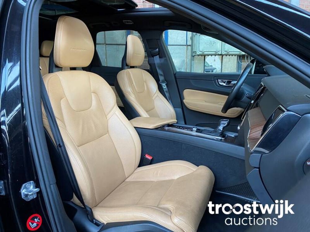 Volvo XC60 D5 2.0 AWD Inscription 235hp 2018 -Orig. NL-, RX-889-Z