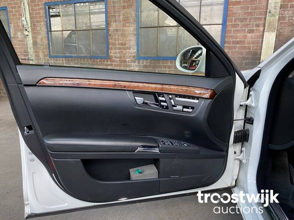 Mercedes-Benz S500 Prestige Plus 5.0 V8 388pk 2006 -Youngtimer-
