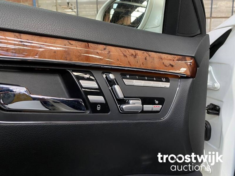 Mercedes-Benz S500 Prestige Plus 5.0 V8 388pk 2006 -Youngtimer-