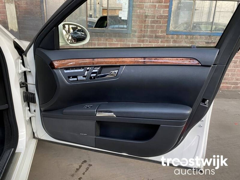 Mercedes-Benz S500 Prestige Plus 5.0 V8 388pk 2006 -Youngtimer-