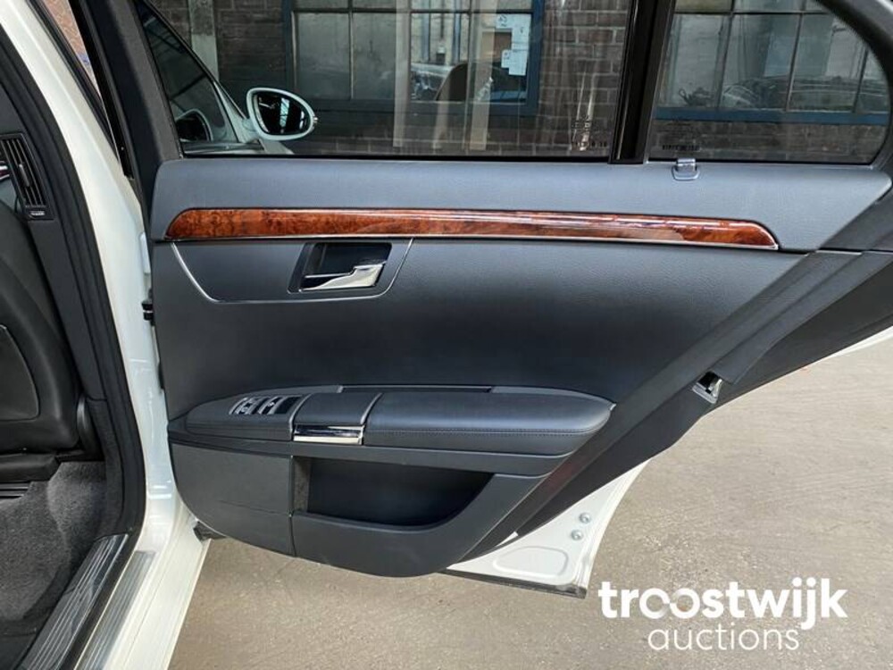 Mercedes-Benz S500 Prestige Plus 5.0 V8 388pk 2006 -Youngtimer-