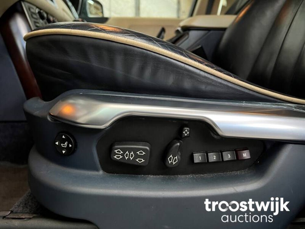 Land Rover Range Rover Vogue 4.4 V8 286PS 2002 -Orig.NL-, 47-JZ-BH