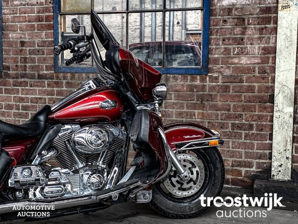 Harley Davidson FLHTCUI Electra Glide Ultra Classic Motorkreuzer