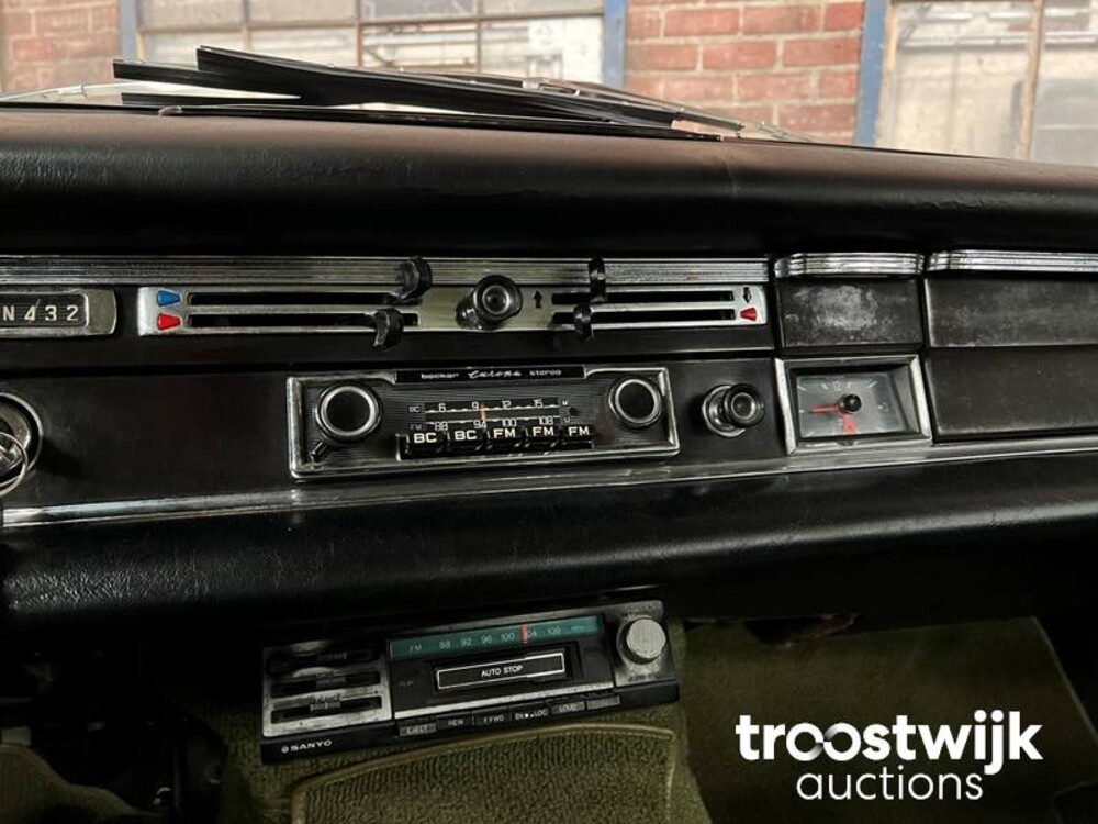 Mercedes-Benz 230 Heckflosse 150 PS 1967