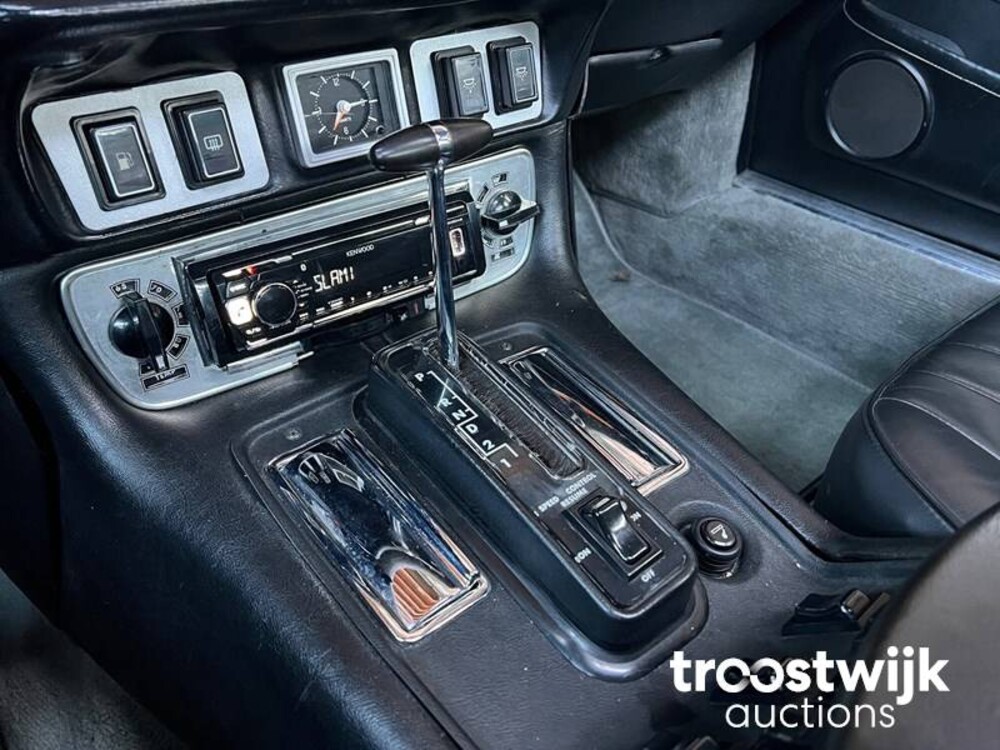 Jaguar Daimler XJ 5.3 V12  284PS 1982, SF-550-B