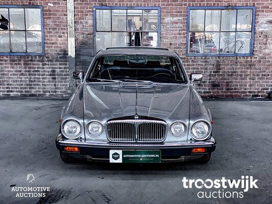 Jaguar Daimler XJ 5.3 V12  284hp 1982, SF-550-B