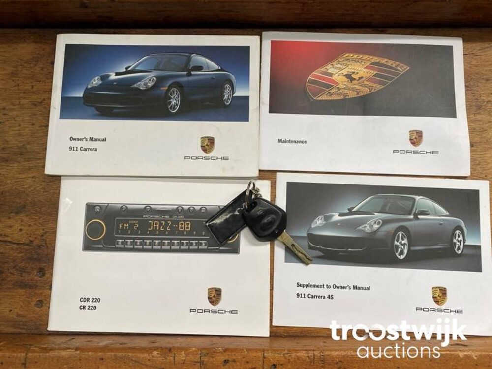 Porsche  911 996 4S 3.6 320PS 2002 YOUNGTIMER