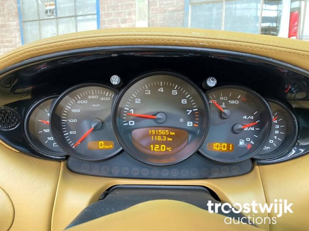 Porsche  911 996 4S 3.6 320PS 2002 YOUNGTIMER