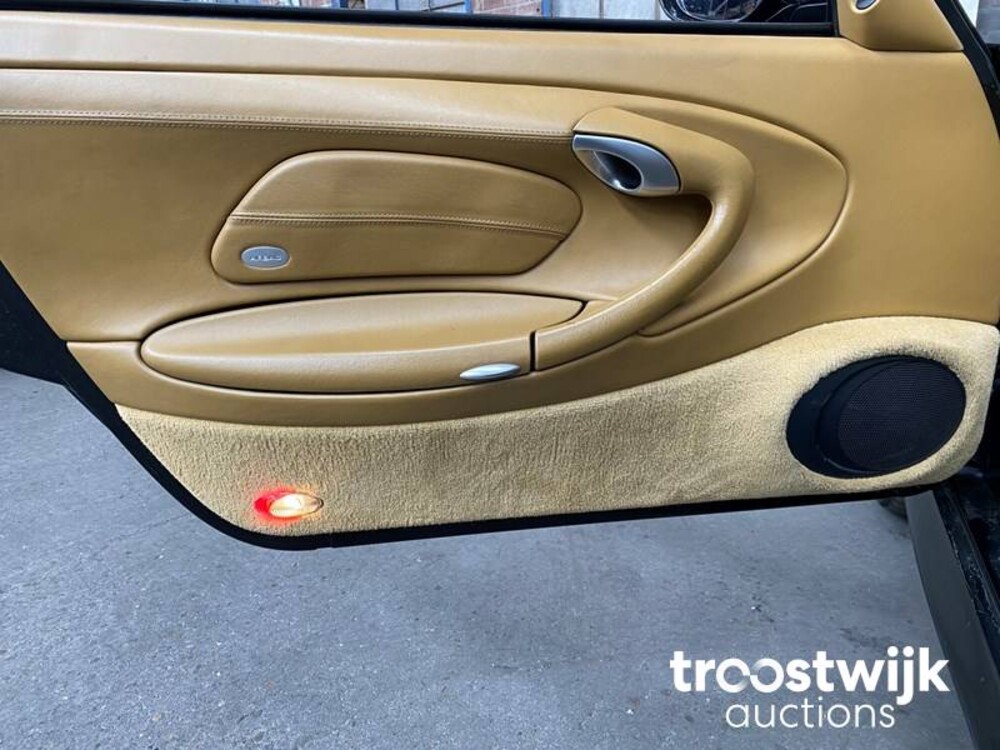 Porsche  911 996 4S 3.6 320PS 2002 YOUNGTIMER