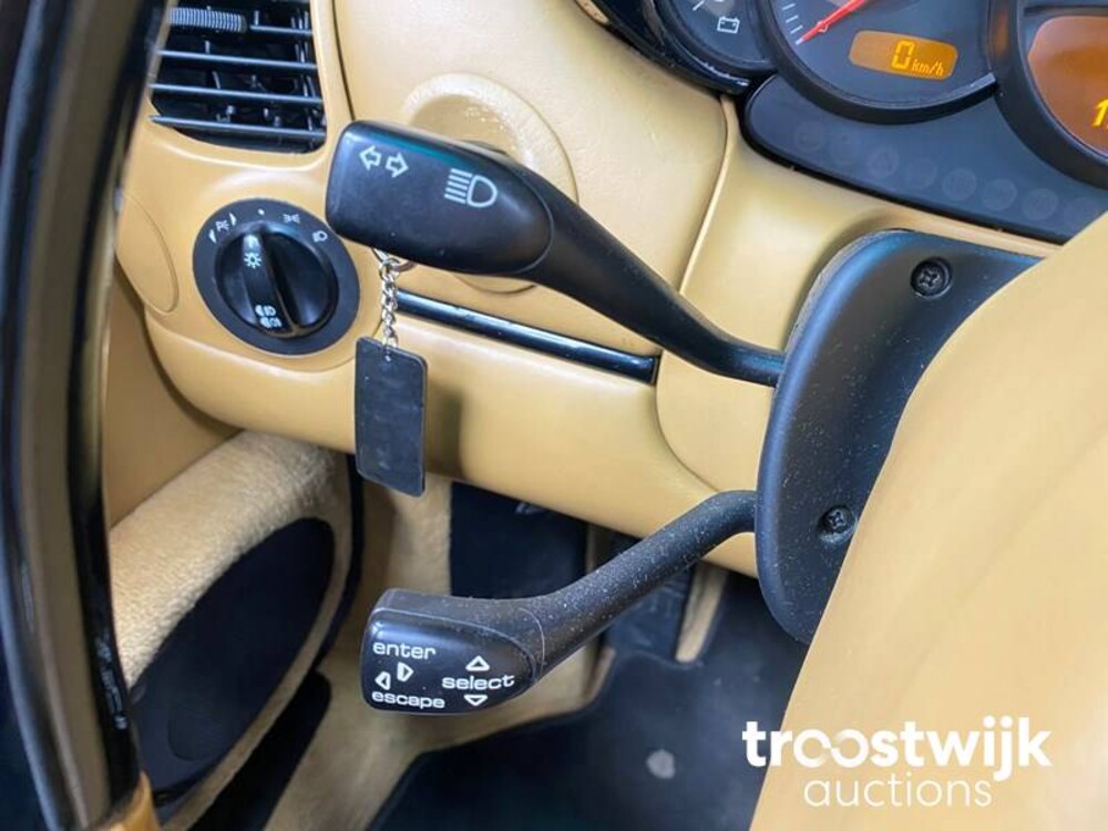 Porsche  911 996 4S 3.6 320PS 2002 YOUNGTIMER