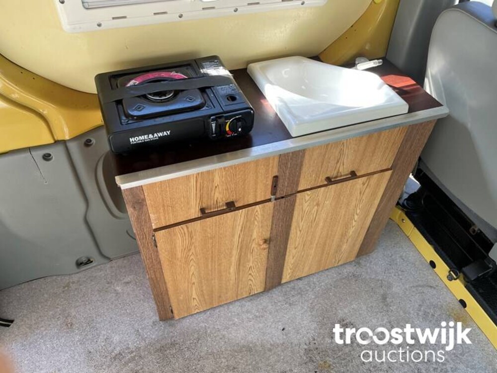 Renault Traffic   Camper 101hp 2003, -original. NL-, 34-ZVH-1