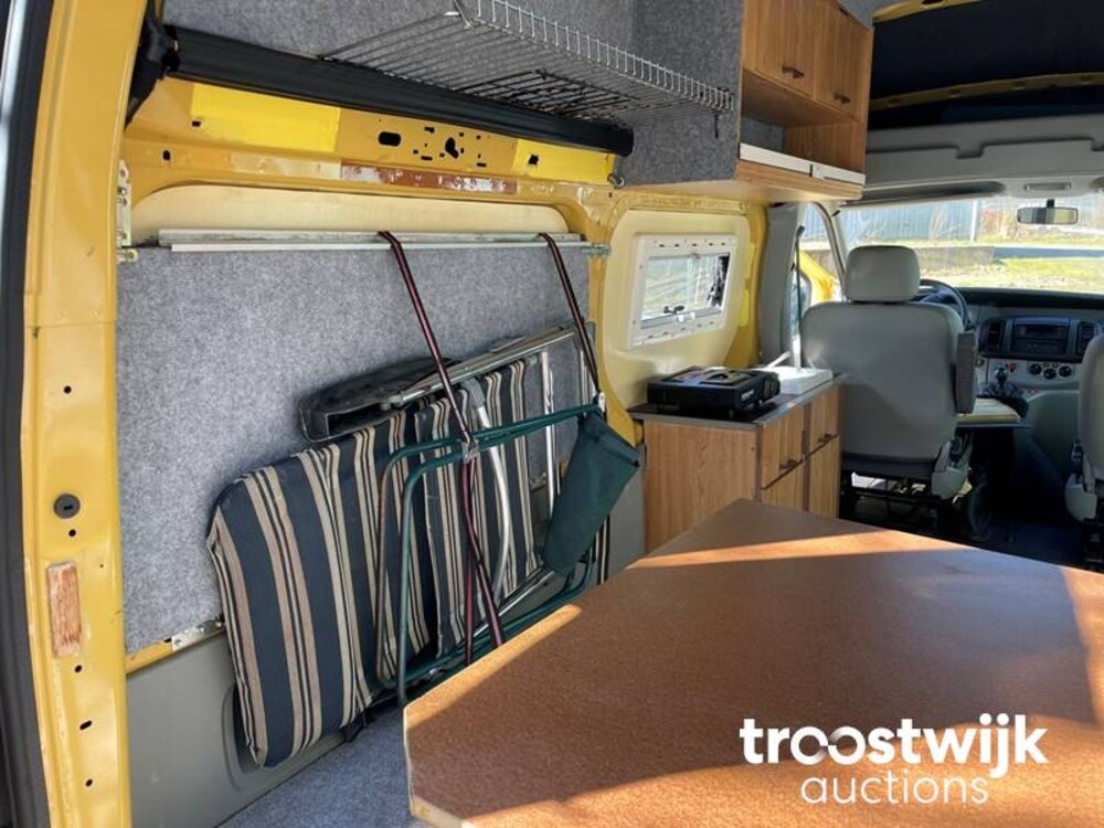 Renault Traffic   Camper 101hp 2003, -original. NL-, 34-ZVH-1