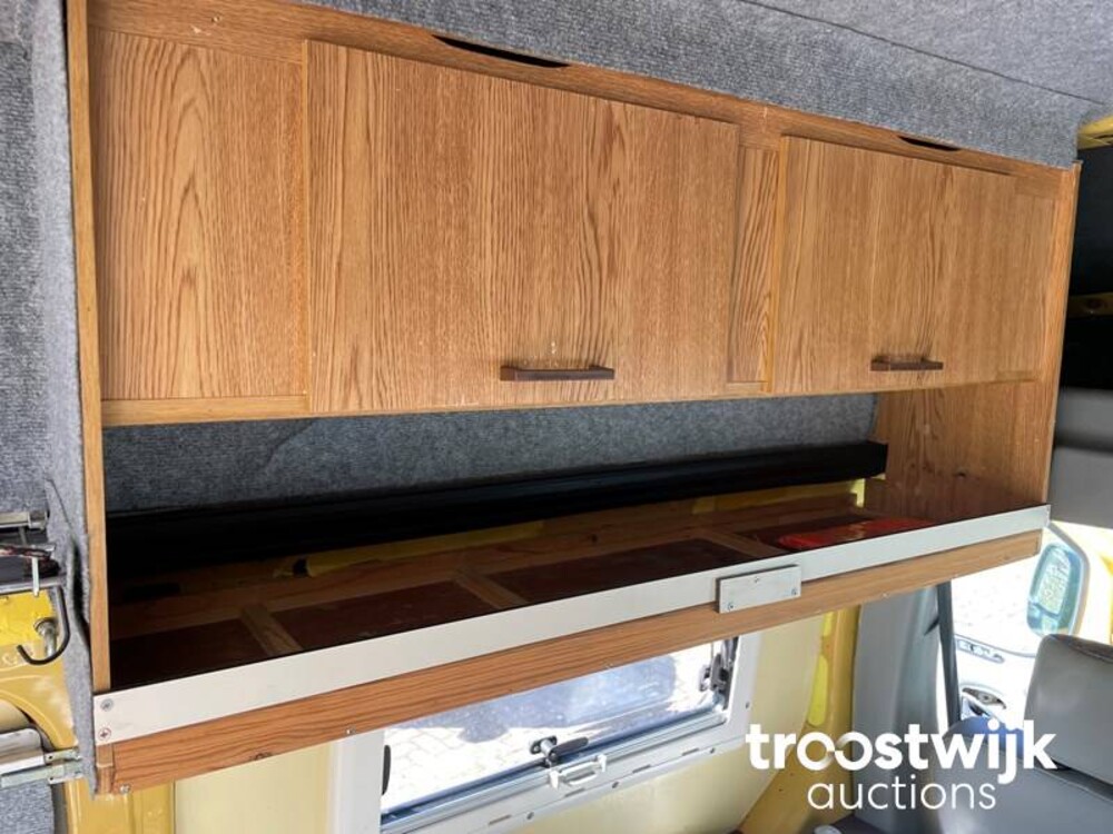 Renault Traffic   Camper 101hp 2003, -original. NL-, 34-ZVH-1