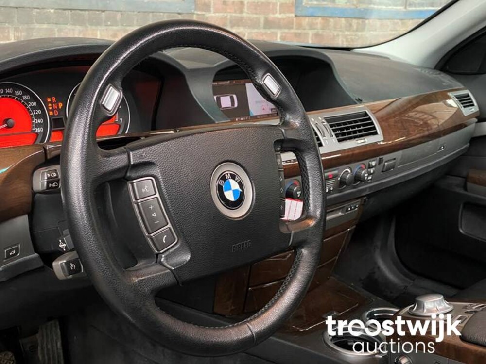 BMW 735i Executive E65 3.6 V8 7-serie 272pk 2005 -Youngtimer-
