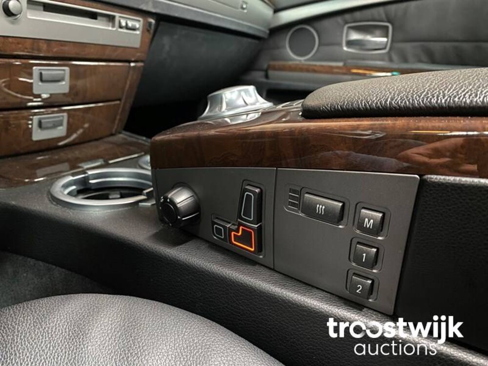 BMW 735i Executive E65 3.6 V8 7-serie 272pk 2005 -Youngtimer-