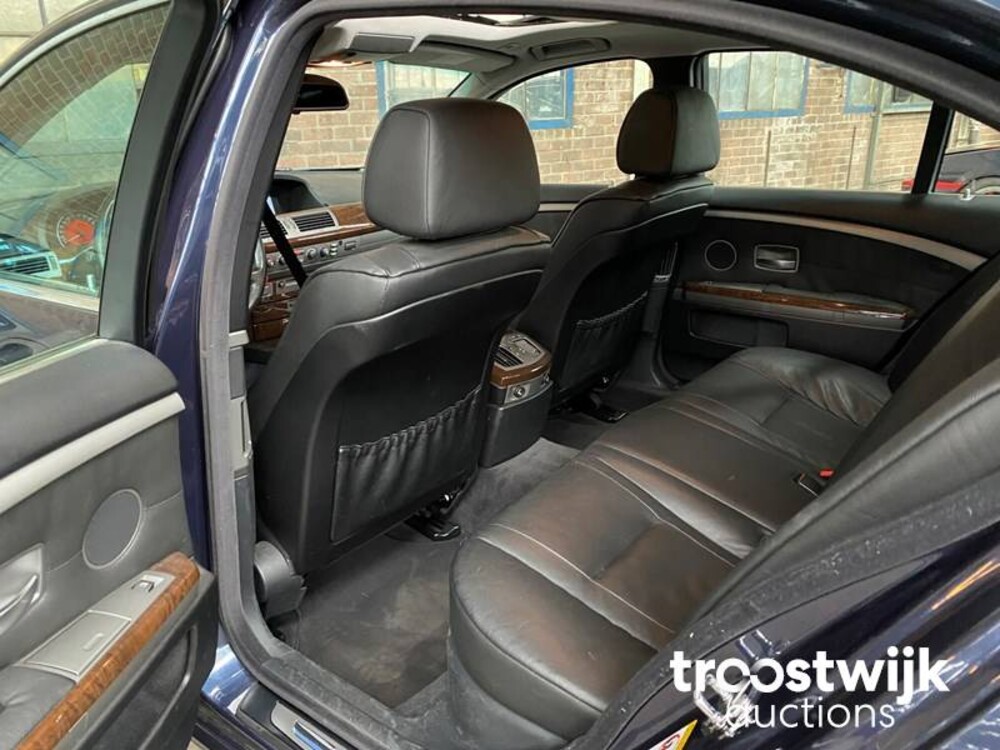 BMW 735i Executive E65 3.6 V8 7-serie 272pk 2005 -Youngtimer-