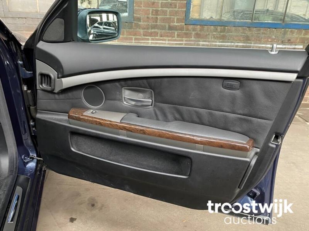 BMW 735i Executive E65 3.6 V8 7-serie 272pk 2005 -Youngtimer-