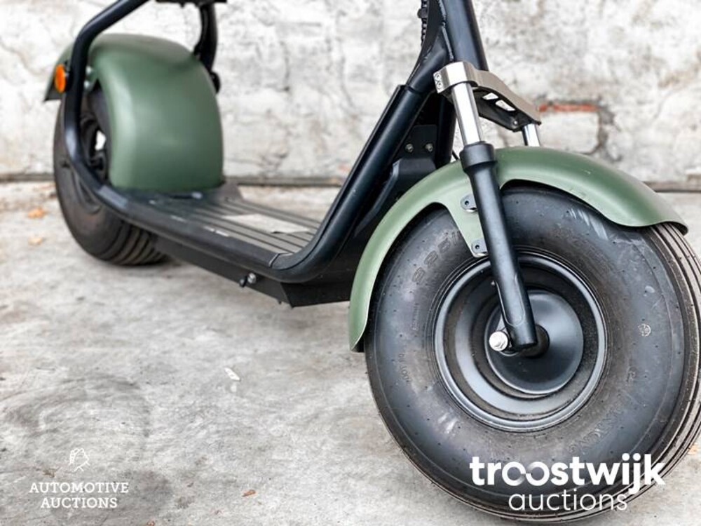 Citycoco Schnurrbart-Roller -NEU-