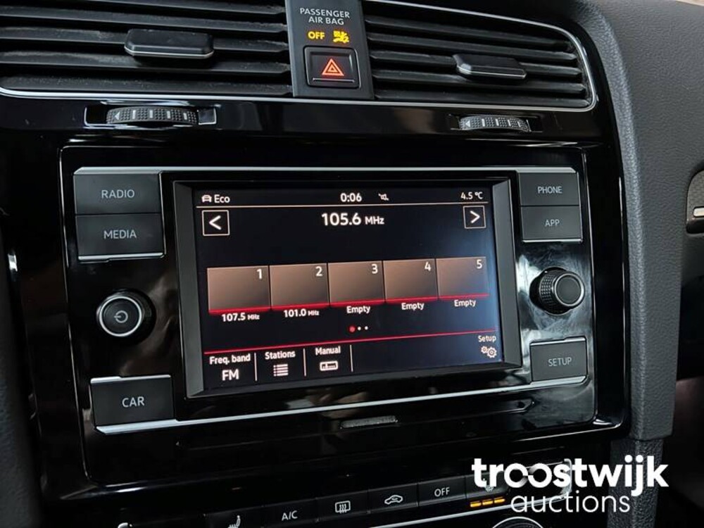 Volkswagen Golf GTI VII S 265PS 2018