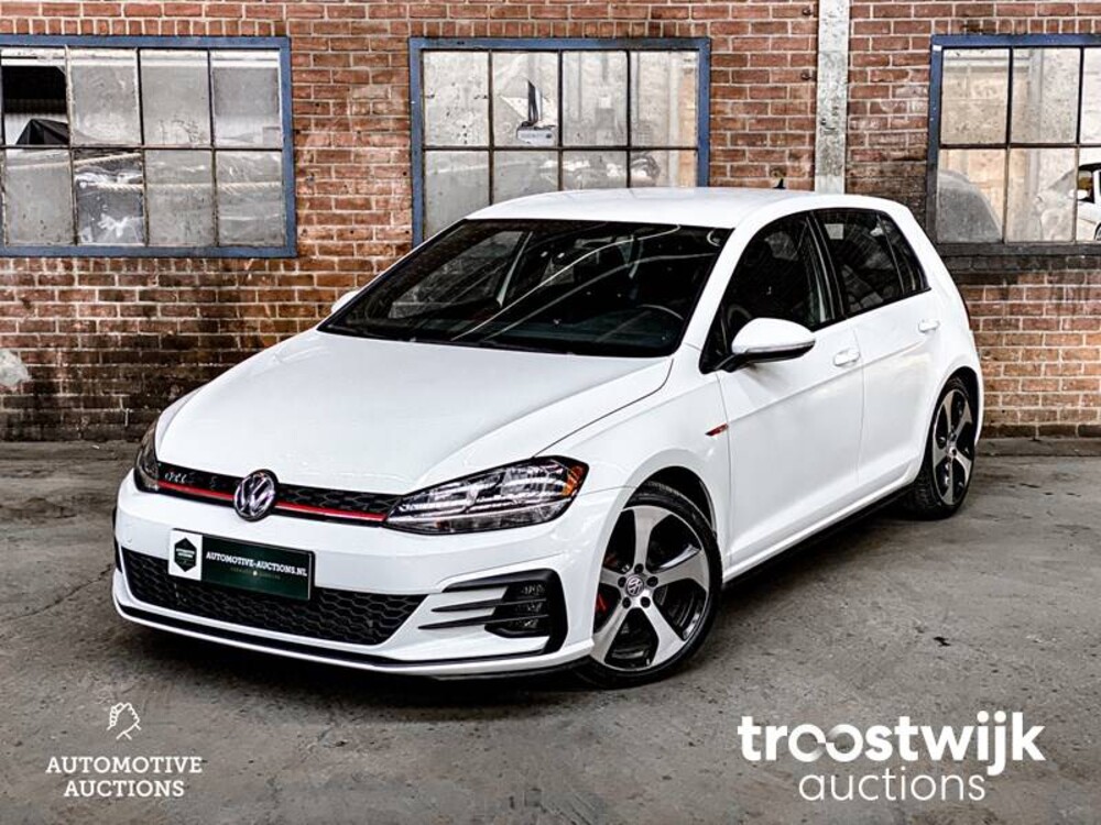 Volkswagen Golf GTI VII S 265PS 2018