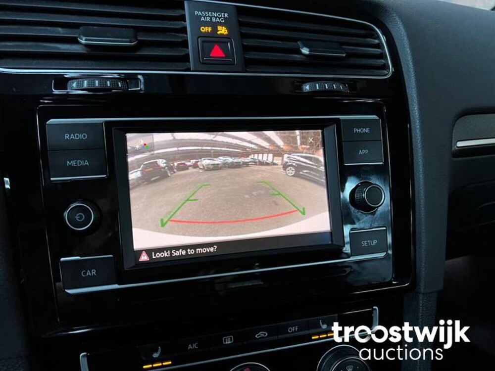 Volkswagen Golf GTI VII S 265PS 2018