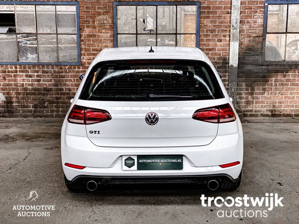 Volkswagen Golf GTI VII S 265PS 2018