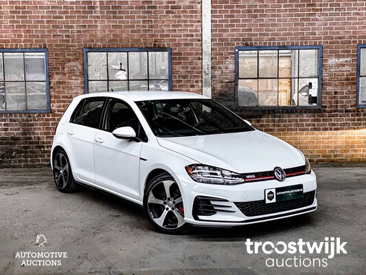 Volkswagen Golf GTI VII S 265hp 2018