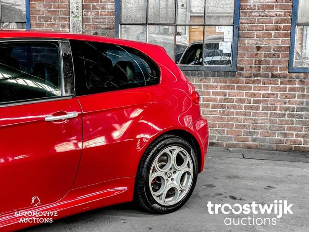 Alfa Romeo 147 GTA 3.2 V6 24V 250PS 2004 -Youngtimer-