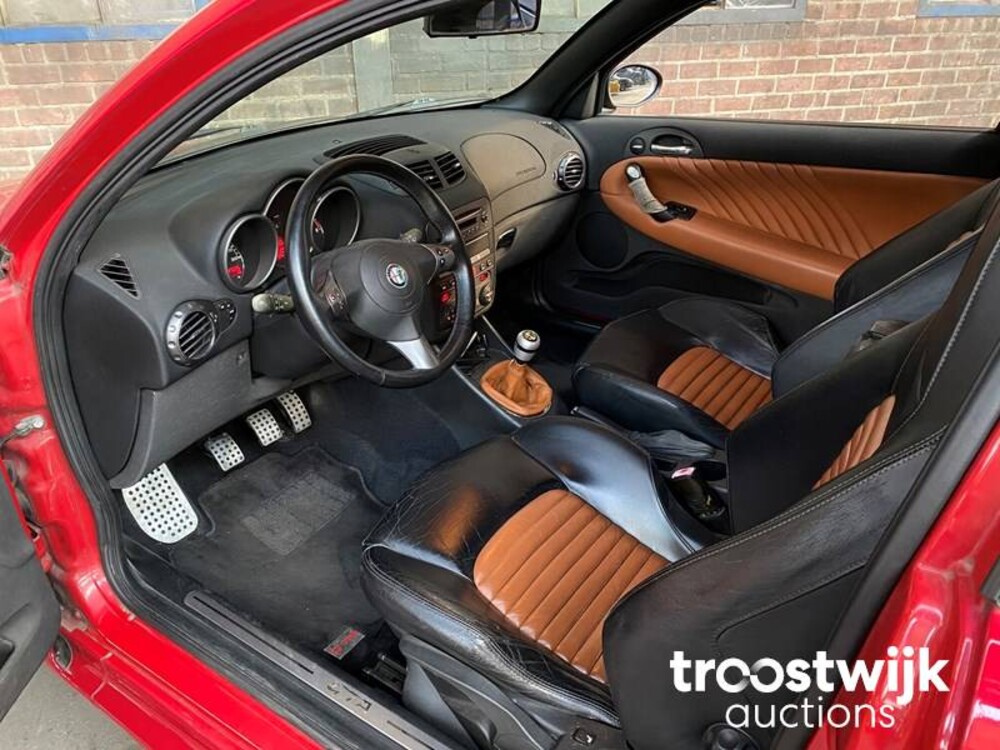 Alfa Romeo 147 GTA 3.2 V6 24V 250PS 2004 -Youngtimer-