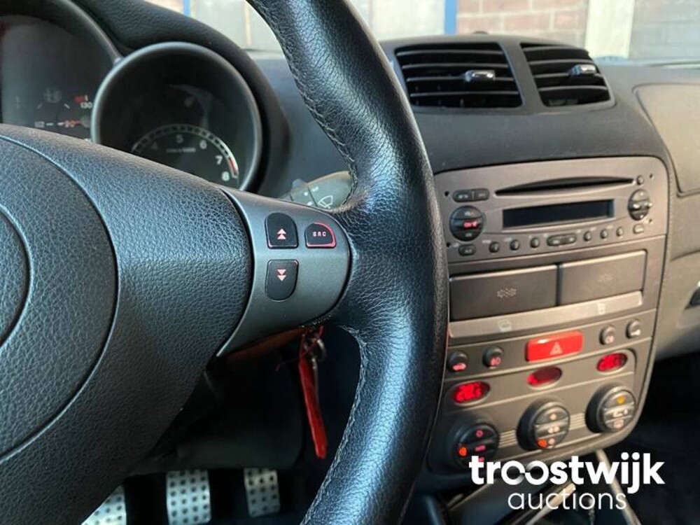 Alfa Romeo 147 GTA 3.2 V6 24V 250PS 2004 -Youngtimer-