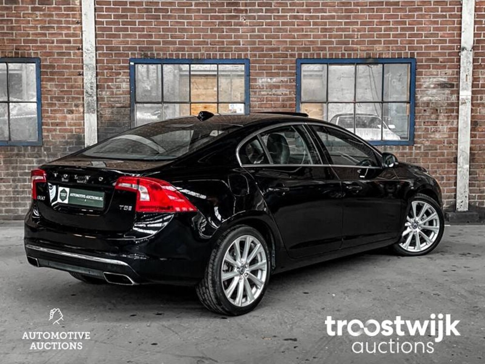 Volvo S60 T5 245PS, 2017