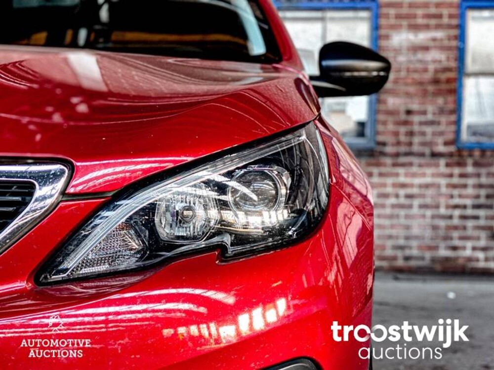 Peugeot 308 1.2 PureTech Access 110PS 2018, RF-126-N