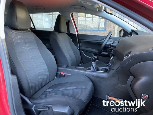 Peugeot 308 1.2 PureTech Access 110hp 2018, RF-126-N