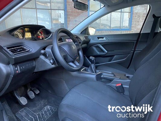 Peugeot 308 1.2 PureTech Access 110hp 2018, RF-126-N