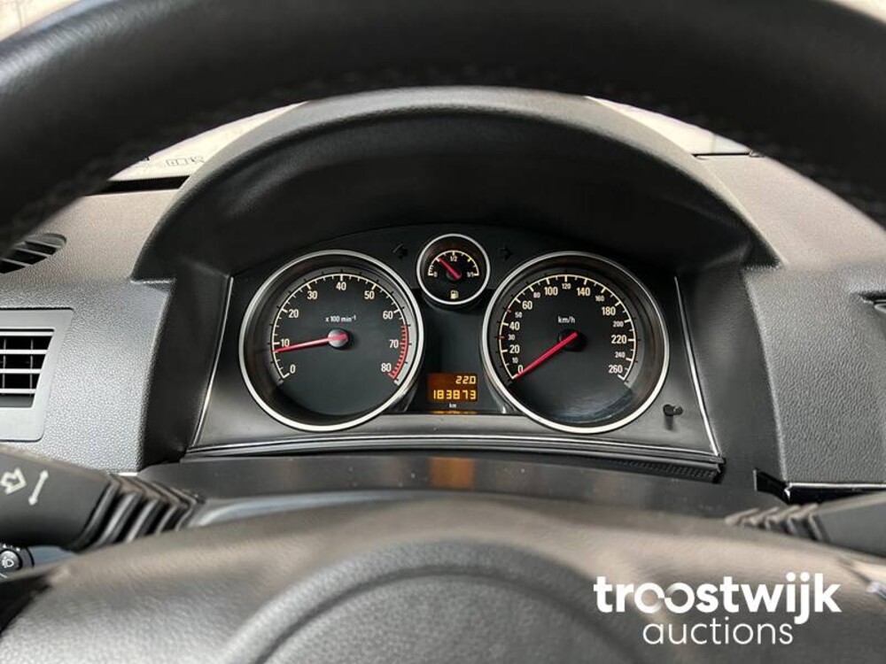 Opel Astra TwinTop 1.8 Cosmo 140hp 2007 -original. NL-, 27-XL-KB