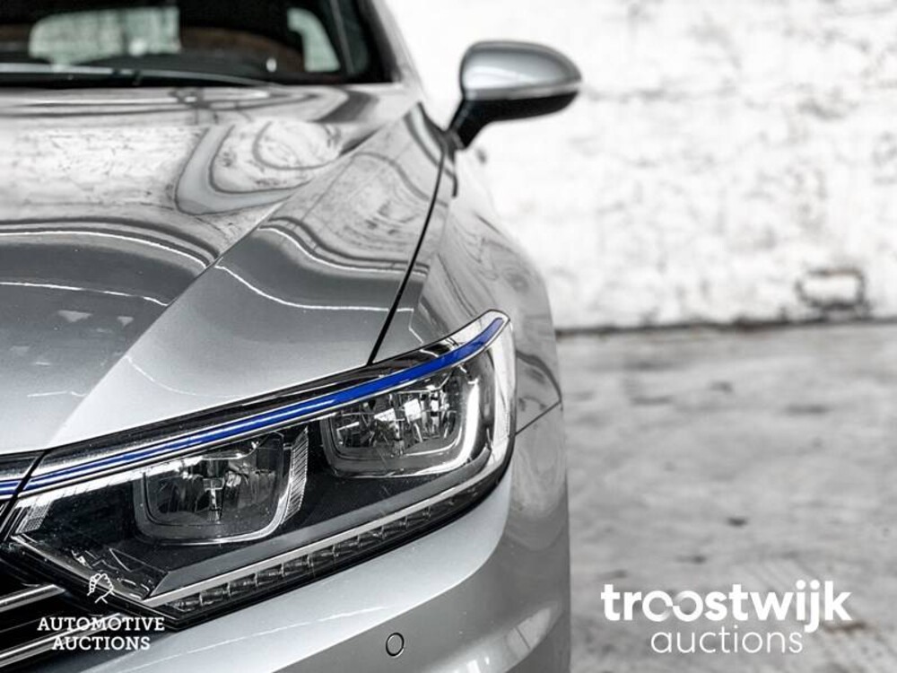 Volkswagen Passat TSI GTE Highline 1.4 156PS 2015-Orig.NL-,HB-712-V