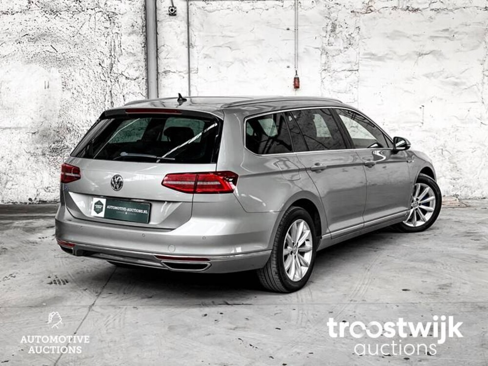 Volkswagen Passat TSI GTE Highline 1.4 156PS 2015-Orig.NL-,HB-712-V