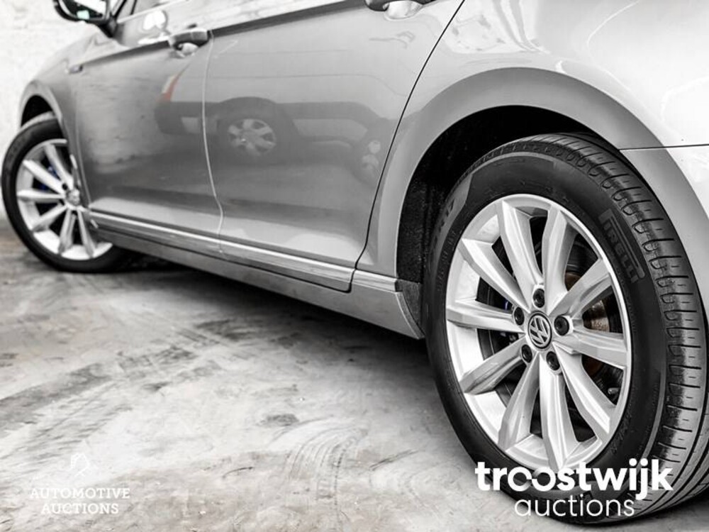 Volkswagen Passat TSI GTE Highline 1.4 156PS 2015-Orig.NL-,HB-712-V