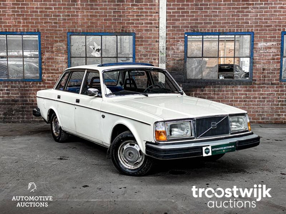 Volvo 264 DL 125PS 1977, 78-YA-97