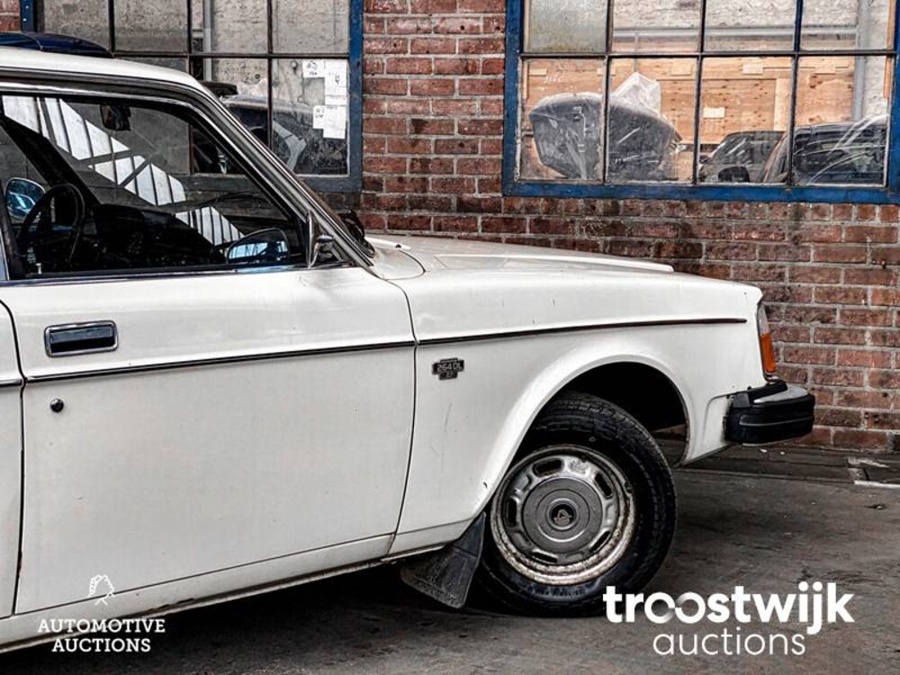 Volvo 264 DL 125PS 1977, 78-YA-97