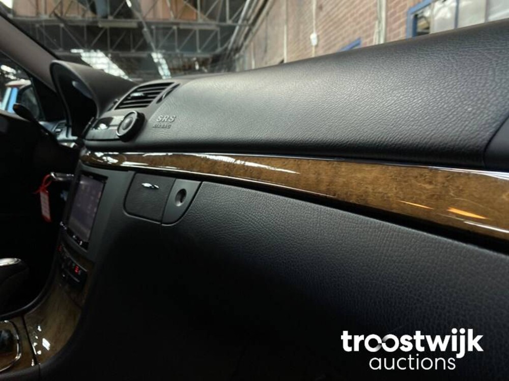 Mercedes-Benz E63 AMG 6.3 V8 514PS 2008 -Youngtimer- E-Klasse