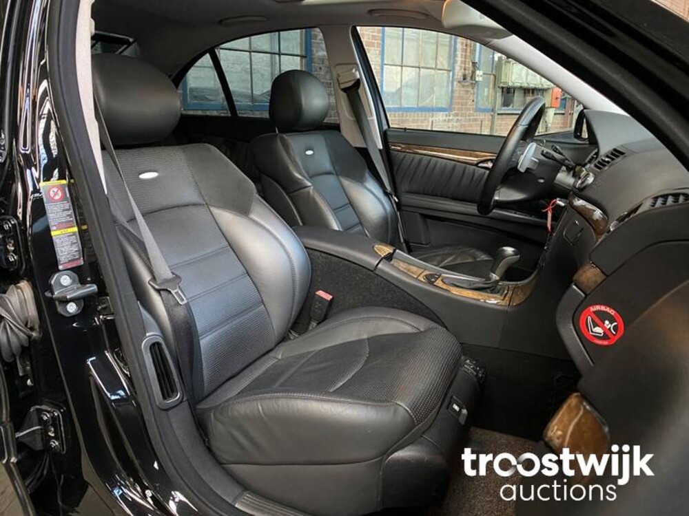 Mercedes-Benz E63 AMG 6.3 V8 514PS 2008 -Youngtimer- E-Klasse
