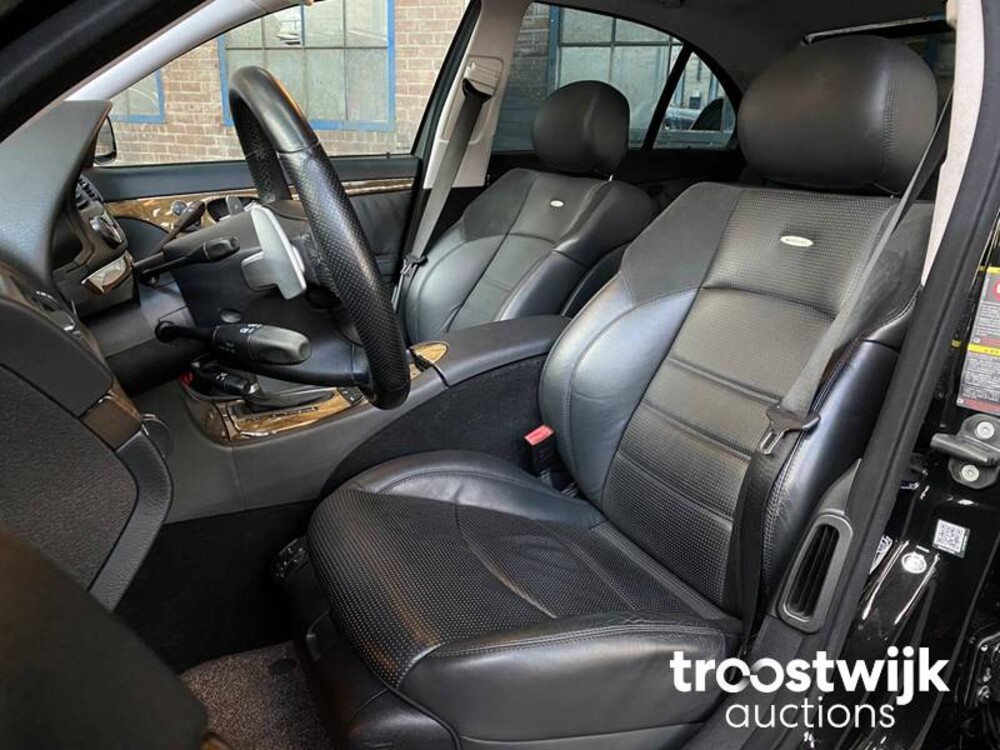 Mercedes-Benz E63 AMG 6.3 V8 514PS 2008 -Youngtimer- E-Klasse