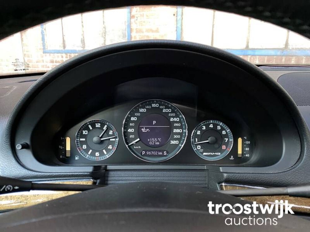 Mercedes-Benz E63 AMG 6.3 V8 514PS 2008 -Youngtimer- E-Klasse