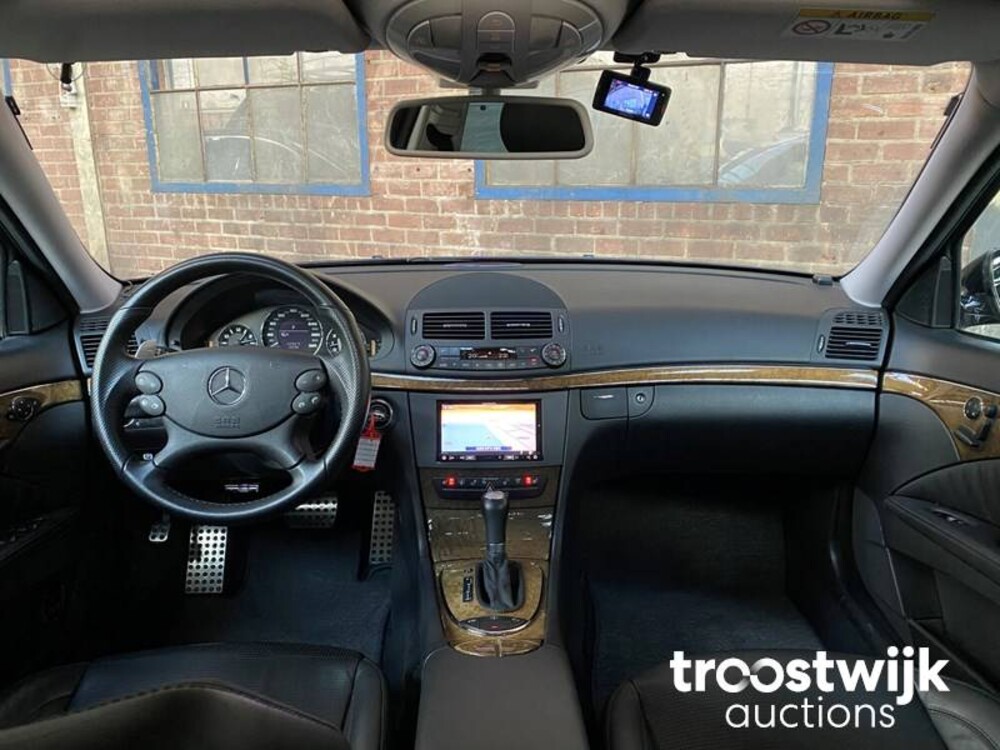 Mercedes-Benz E63 AMG 6.3 V8 514PS 2008 -Youngtimer- E-Klasse