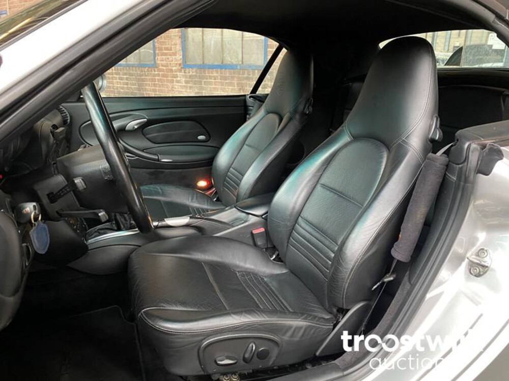 Porsche 911 996 3.6 Carrera 4S Cabriolet 320hp 2004 -Youngtimer-