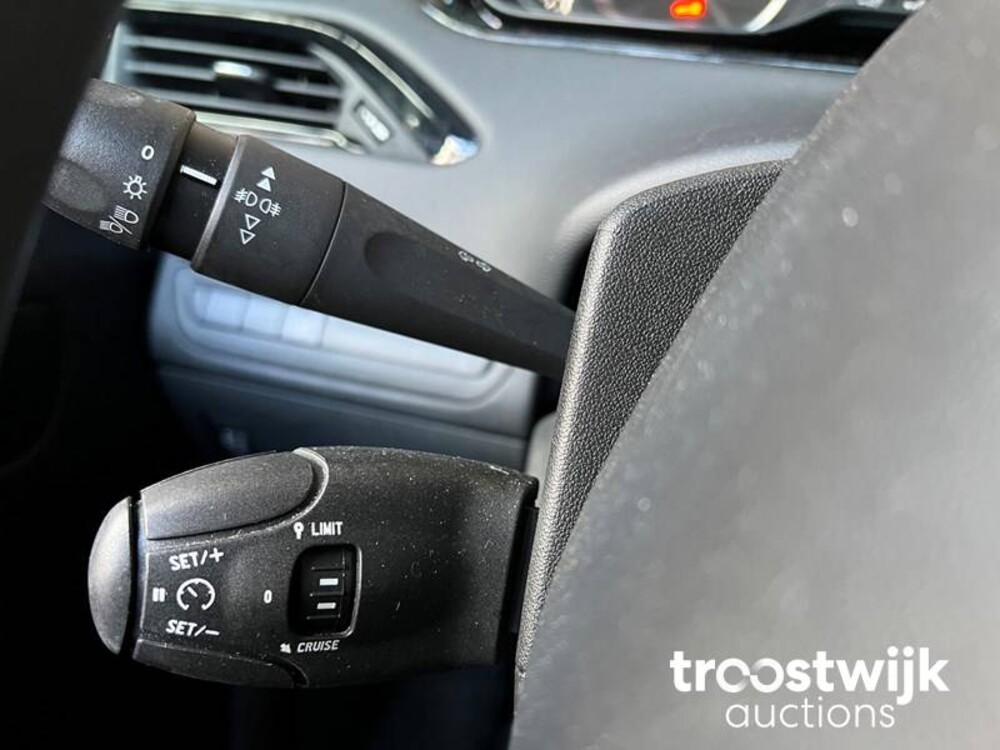 Peugeot 208 Blue Lease 1.6 B.HDi 99pk 2018 -Orig.NL-, SB-115-Z